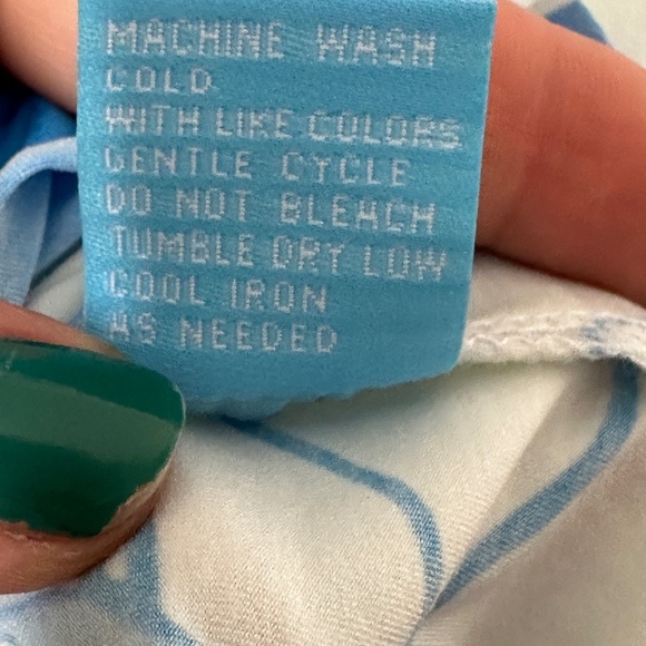 J. McLaughlin Lightweight Tee Tank Cap Sleeve Floral Blue and White Top Small S - Picture 4 of 5